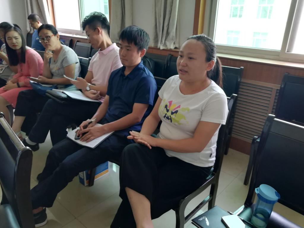 讲述中数度哽咽