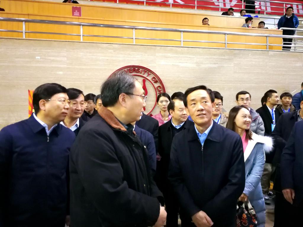 校党委书记穆瑞杰向副省长戴柏华汇报威尼斯官网人才引进工作