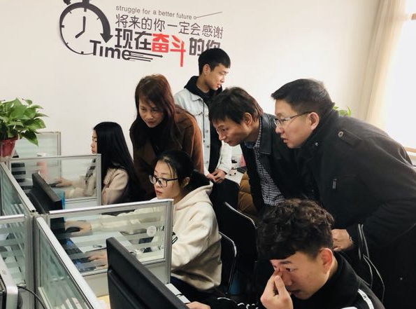 实地检查毕业生实习情况