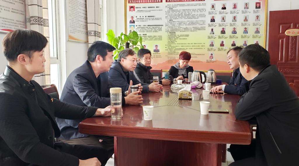 双方商谈产销帮扶